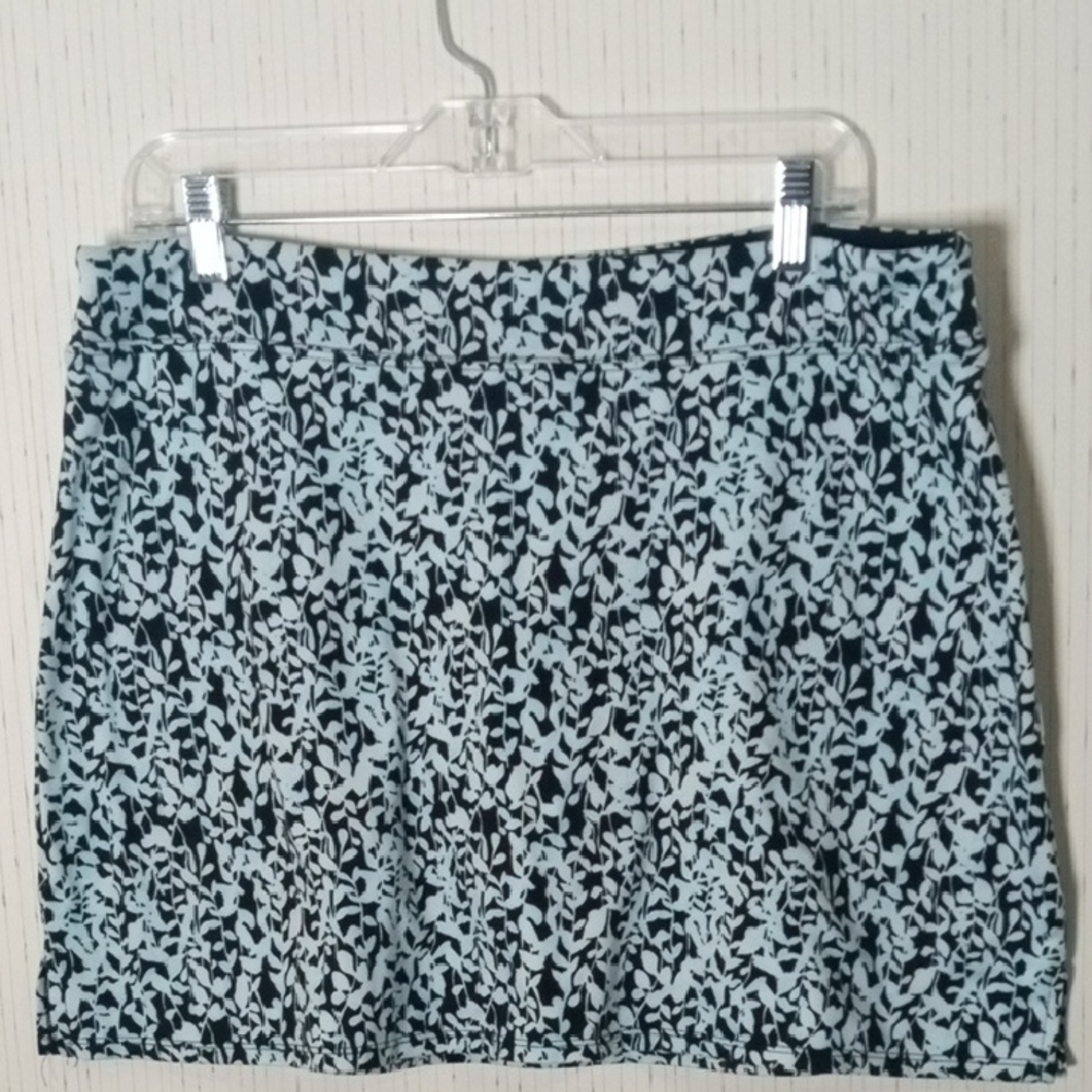 Tranquility by Colorado Clothing Black and Blue Mini Skort
